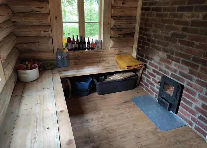 Metsamaja Ja Saun Nedsaja